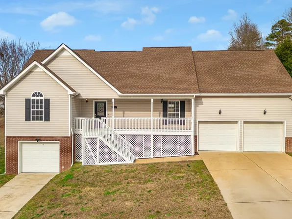 405 Classic Dr, Soddy Daisy, TN 37379