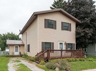 1233 9th St NW, Cedar Rapids, IA 52405