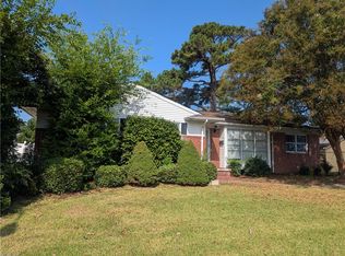 8141 Deerfield Rd, Norfolk, VA 23518