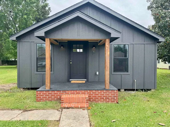 835 Boston Ave, Nederland, TX 77627