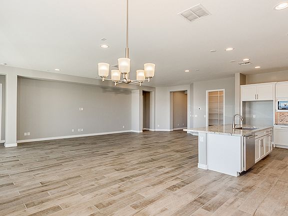 4th image of 20965 E Raven Dr