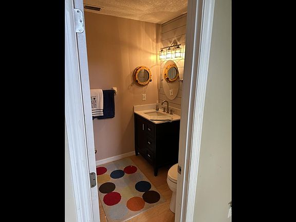 5th image of 2898 N Oceanshore Blvd #402