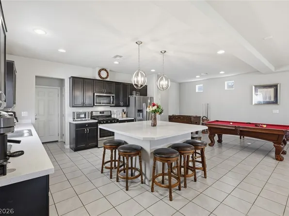 10137 Herons Rise St, Las Vegas, NV 89141