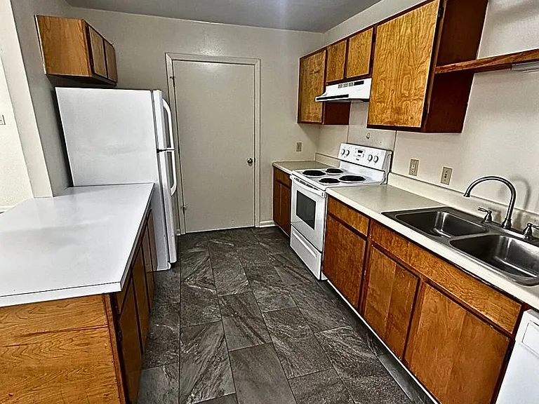 111 Mallard Dr #A — Photo 6