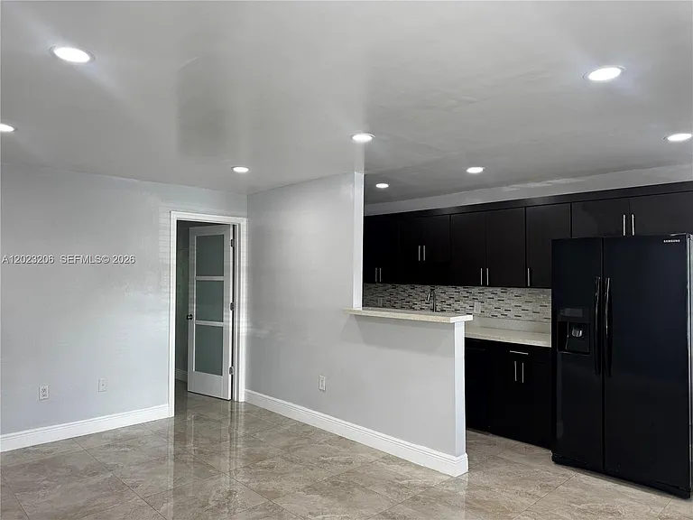 1860 Venice Park Dr #107 — Photo 12