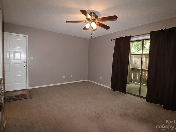 5th image of 1645 Cedarview Ct