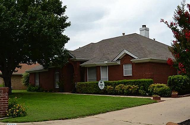 1st image of 1402 White Wing Ct