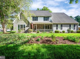 510 Greenhowe Dr, Lititz, PA 17543