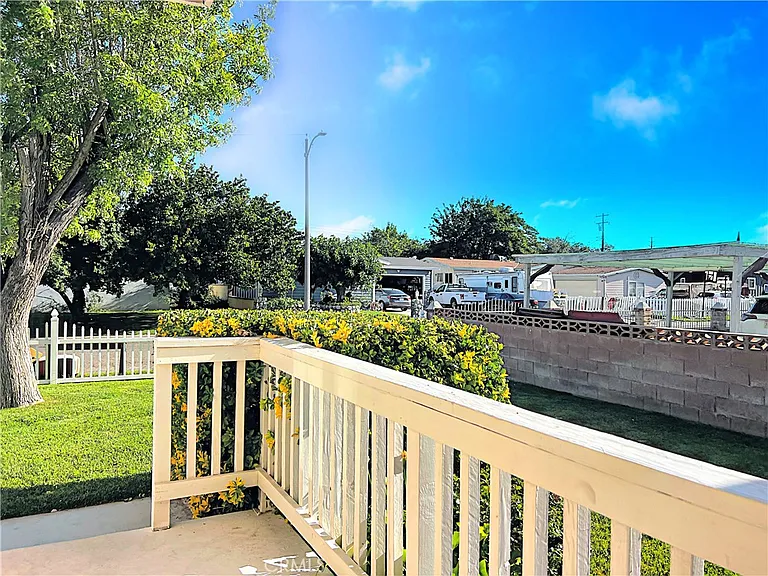815 W Avenue H7 — Photo 10