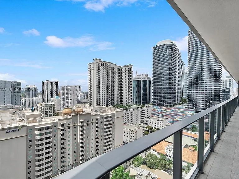 1000 Brickell Plz #2107 — Photo 12