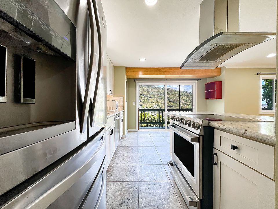 1st image of 2365A Gardenia St