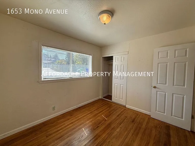 1653 Mono Ave — Photo 9