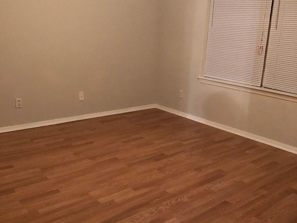 2nd image of 245 Holland Dr
