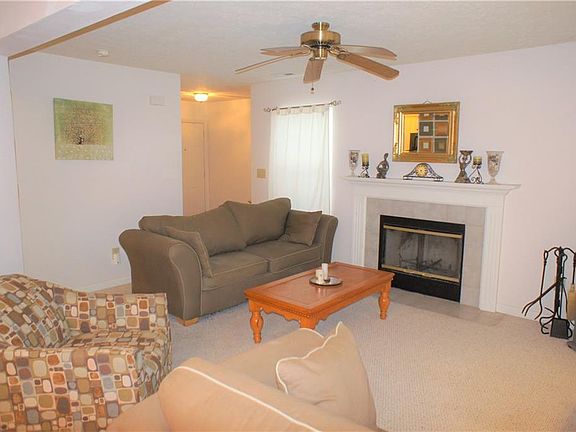 5th image of 10846 Bellflower Ct