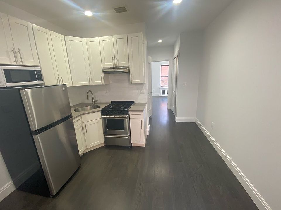 1st image of 356 W 45th St #5R