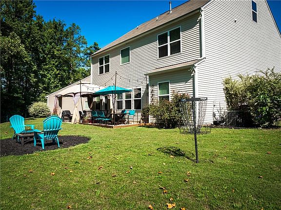 4th image of 100 Norwood Ct