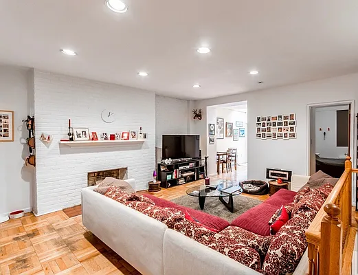 Rented by Bond New York | media 2