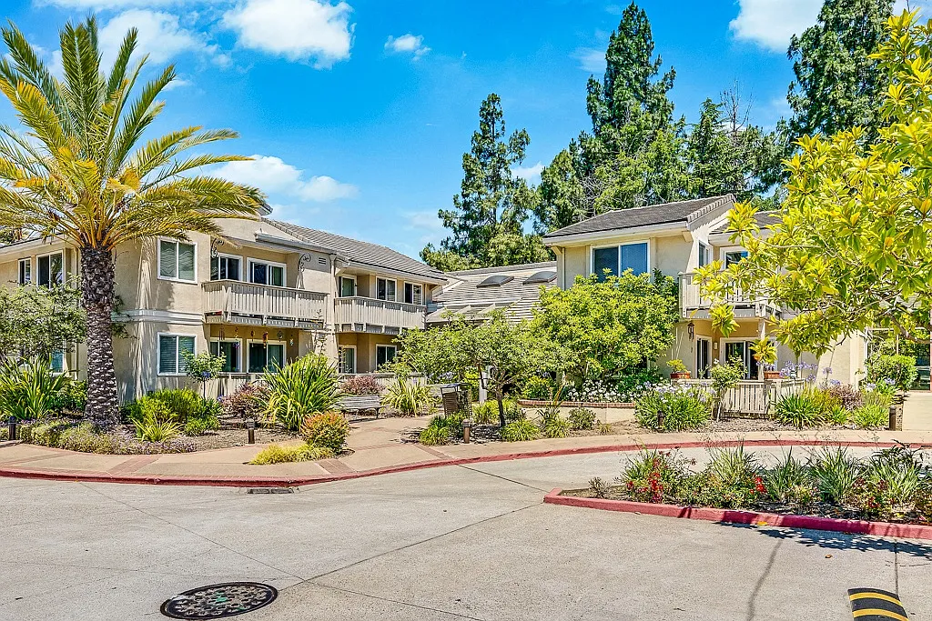 Oakland Heights - 55+ Active Adult Apartments — Photo 1
