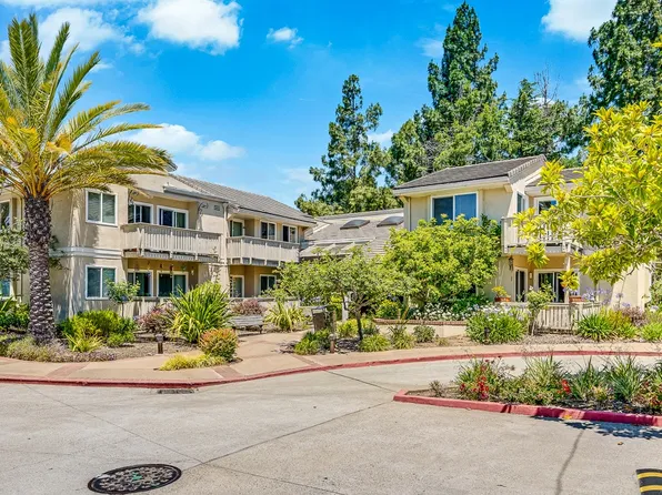 Oakland Heights - 55+ Active Adult Apartments