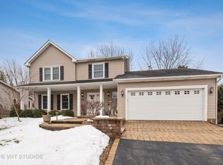 912 Appleton Dr, Batavia, IL 60510