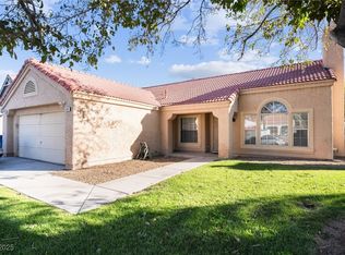 5761 Cloverleaf Cir, Las Vegas, NV 89142