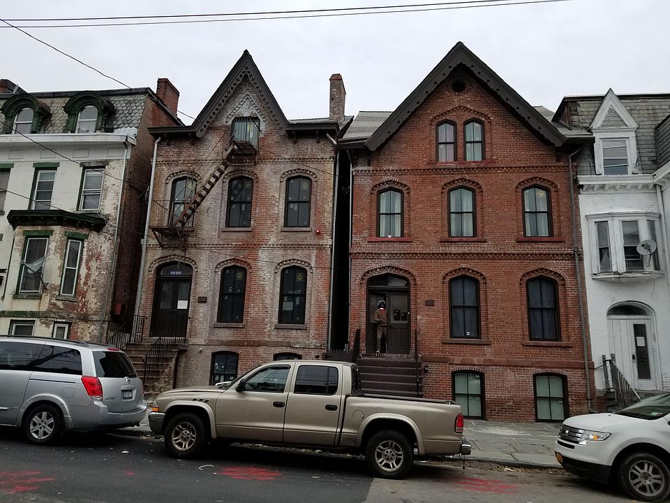 1st image of 132 3rd Street # First Floor