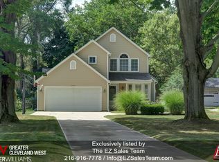 29625 Electric Dr, Bay Village, OH