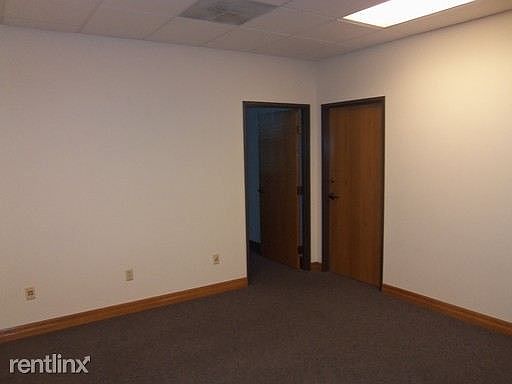 4th image of 5 W Alder St Ste 238