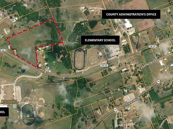 3rd image of 1496 Fm 149 Rd W