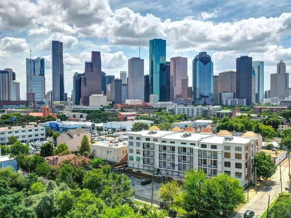 1722 Washington Ave APT D, Houston, TX 77007