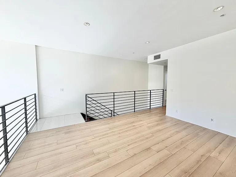 803 N Palm Canyon Dr #8 — Photo 14