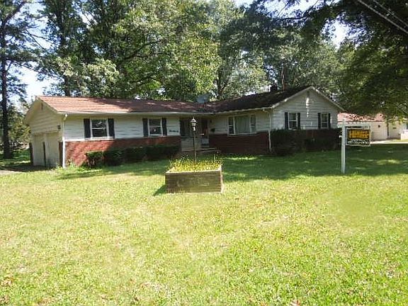 2nd image of 111 Lawnview Ave