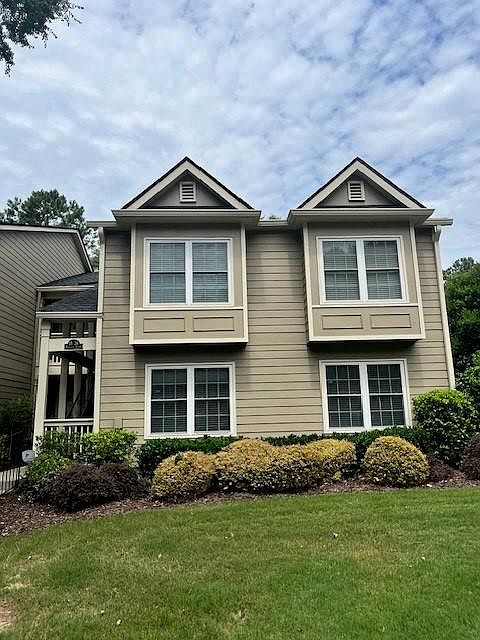 1st image of 28 Middleton Ct SE #28