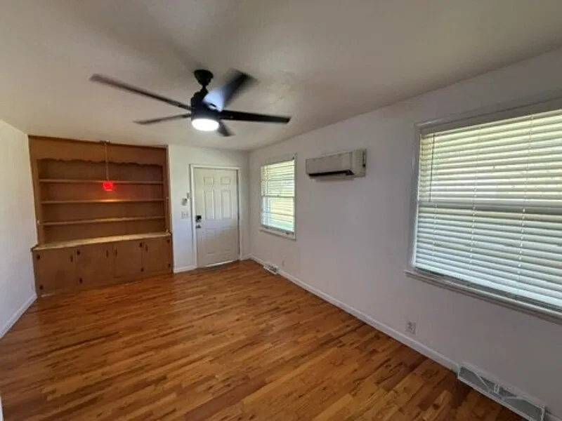 1 bed, 1.0 bath, 700 sqft, $1,395 — Photo 3