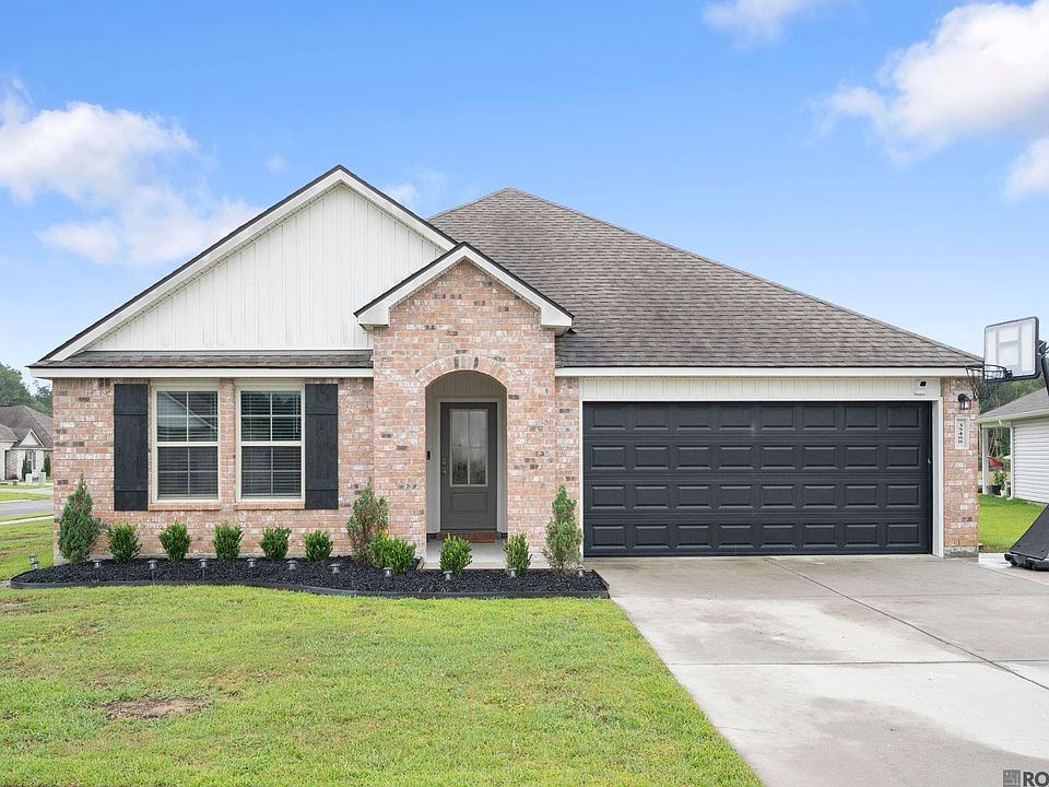 1st image of 35488 Grovemont Dr