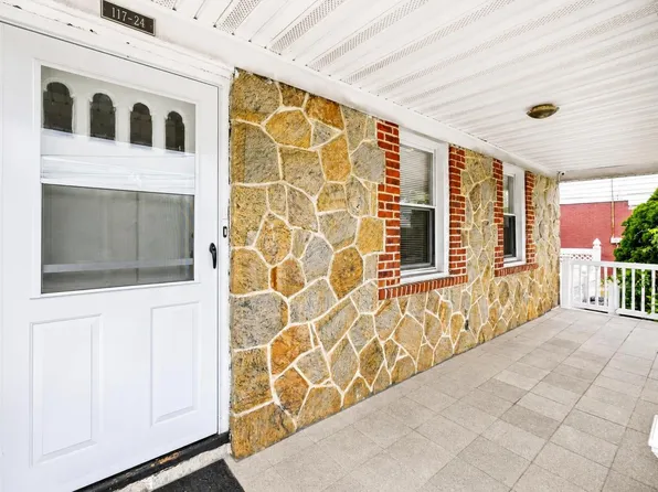 (undisclosed Address), Elmont, NY 11003