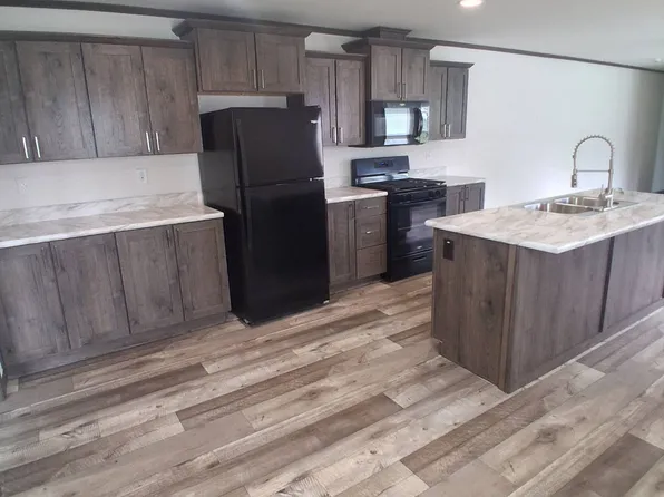 570 E Palmer St #570, Gilman, WI 54433