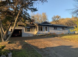 1750 Newton Creek Rd, Roseburg, OR