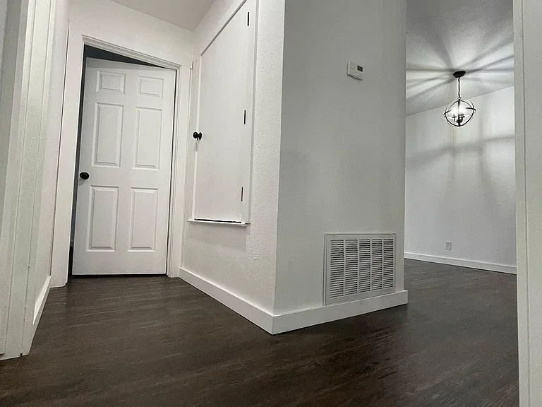 203 Holcomb Ave #203 — Photo 4