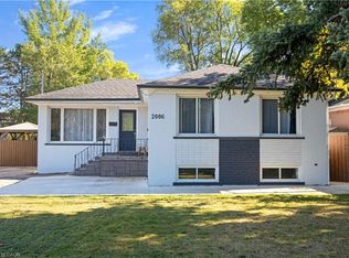 2086 Bridge Rd, Oakville, ON L6L2E9