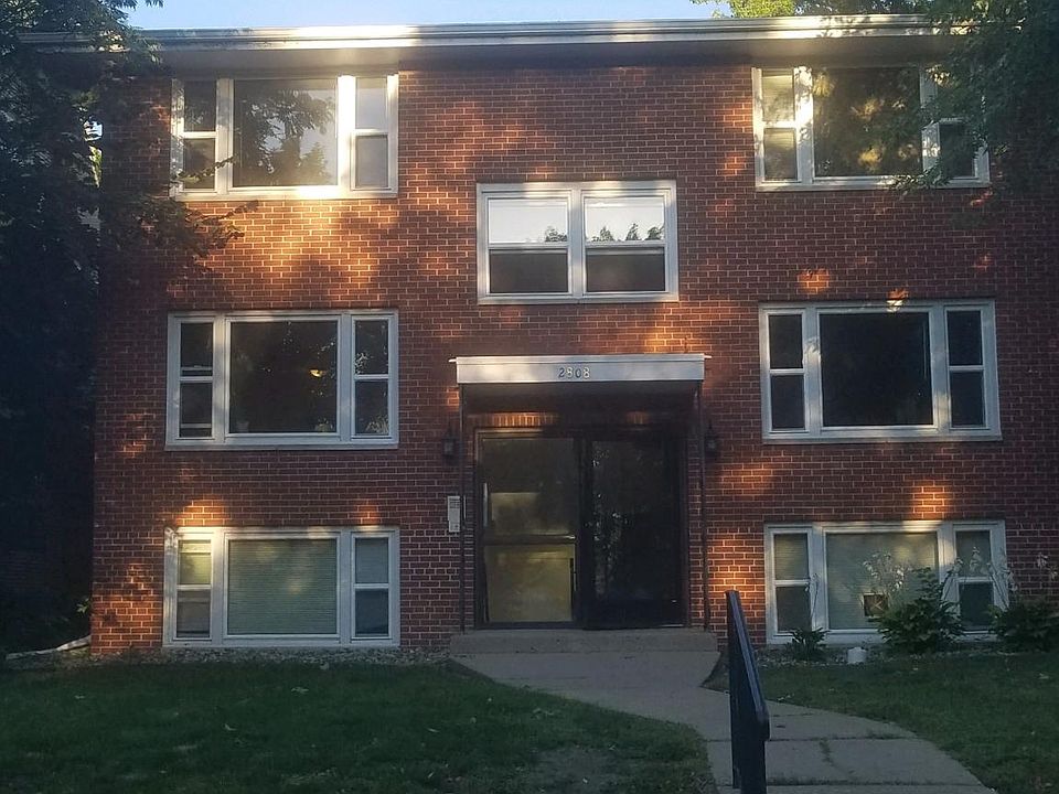 1st image of 2808 30th Ave S #5