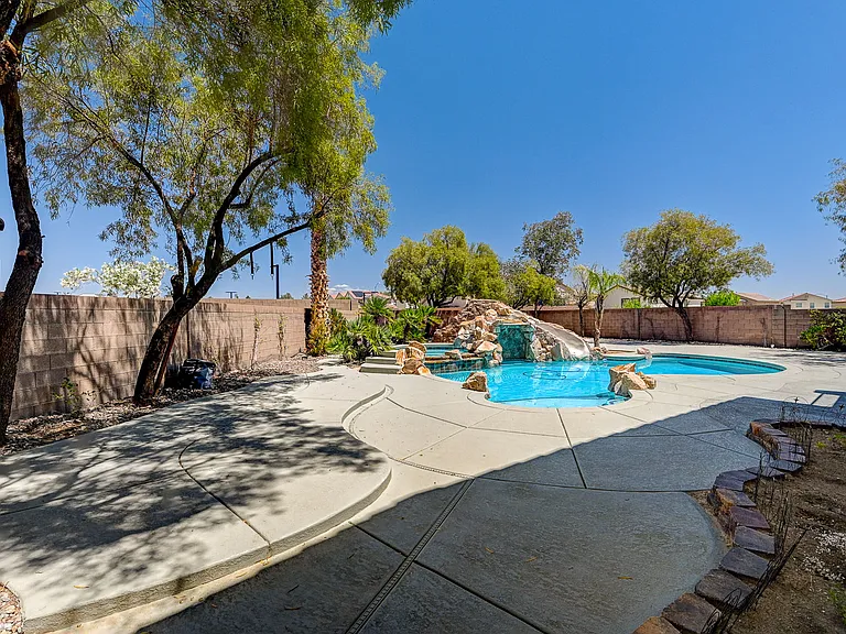 9610 Hawk Cliff Ave34_06012026