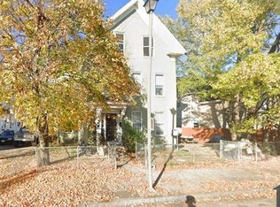 196 Laurel St APT 3, Manchester, NH 03103
