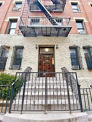 Rented by Waverly Realty Associates | media 10