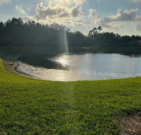5th image of 2023 Valencia Dr