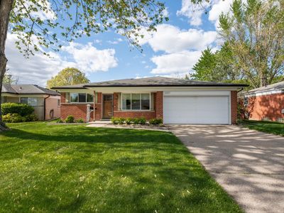 13037 Roxbury Dr, Sterling Heights, MI, 48312