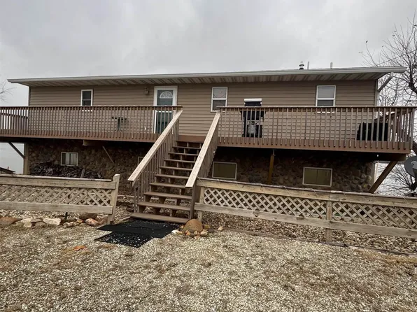 1635 Armstrong Rd, Gladstone, IL 61437