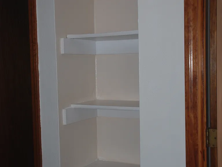 443 Kingsbury Cir NE #D — Photo 9