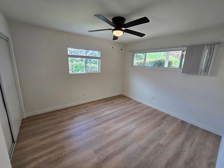 Coconino Ct. 3716-18 — Photo 14