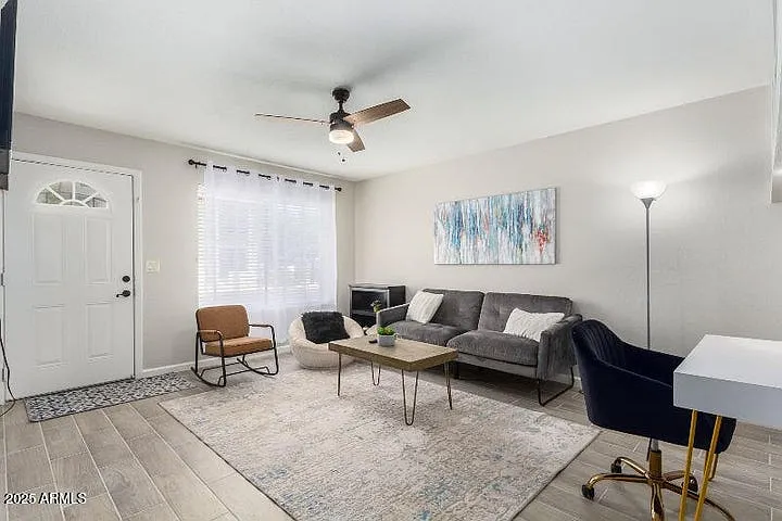 2 bed, 780 sqft, $1,595 — Photo 1